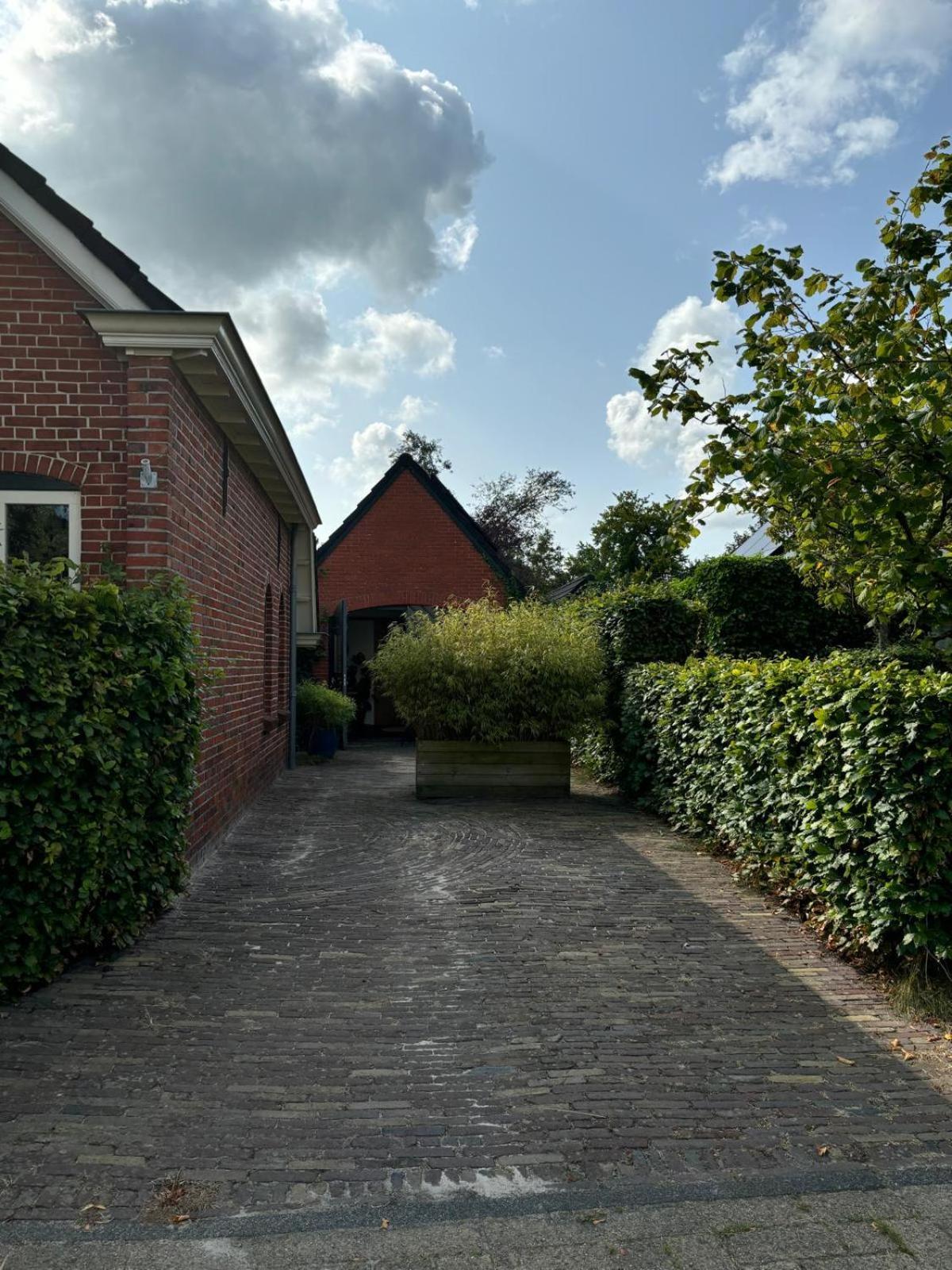 Вилла Tiny House De Smederij Peize Экстерьер фото